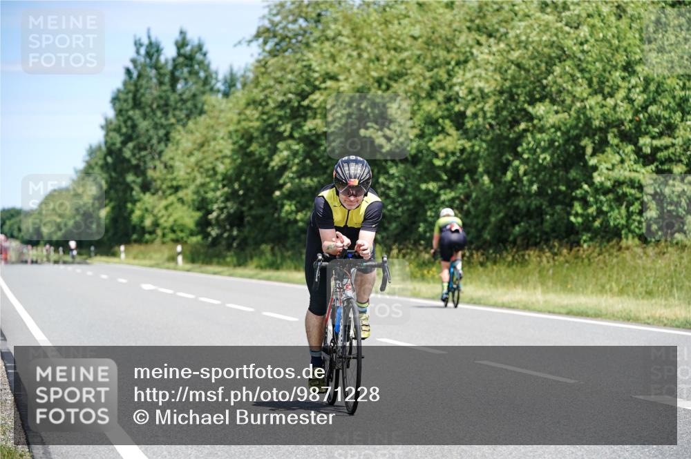 21.06.2026 - Viking Triathlon Michael Burmester http://msf.ph/oto/9871228 21.06.2026 12:39:28 Radfahren 76, 76, 80, 233, 283, 328, 483, 502, 516, 609 meine-sportfotos.de