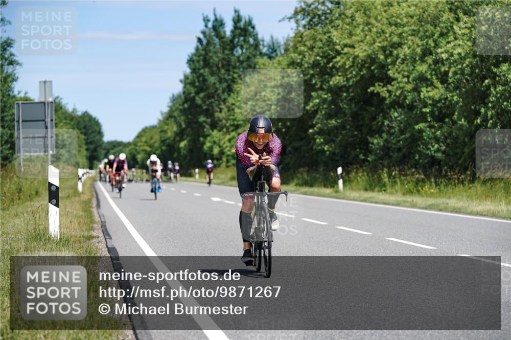 21.06.2026 - Viking Triathlon Michael Burmester http://msf.ph/oto/9871267 21.06.2026 12:39:48 Radfahren 80, 174, 231, 242, 328, 512, 524, 543 meine-sportfotos.de