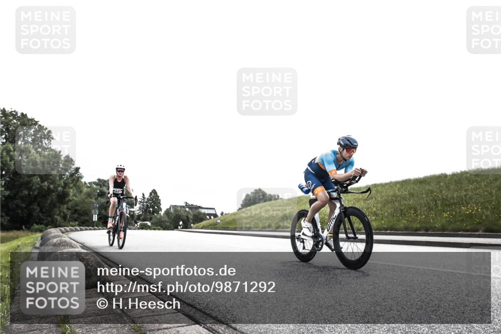 21.06.2026 - 29. Vierlanden-Triathlon H.Heesch http://msf.ph/oto/9871292 21.06.2026 10:35:33 Radfahren 43, 108, 109, 291, 313, 347, 490 meine-sportfotos.de