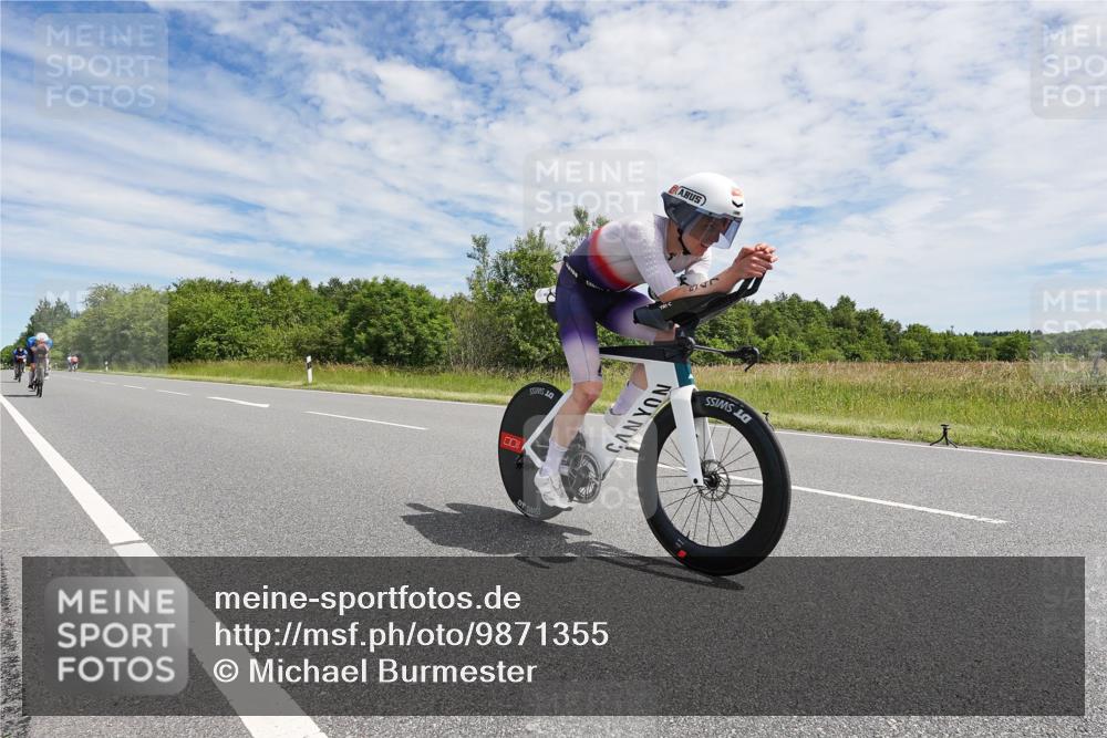 21.06.2026 - Viking Triathlon Michael Burmester http://msf.ph/oto/9871355 21.06.2026 12:18:23 Radfahren 5, 25, 43, 423, 448, 520, 520, 547, 575, 623, 633, 636 meine-sportfotos.de