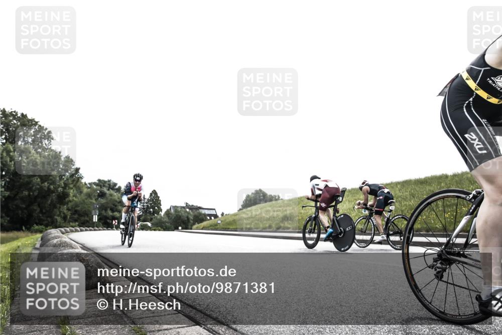 21.06.2026 - 29. Vierlanden-Triathlon H.Heesch http://msf.ph/oto/9871381 21.06.2026 10:36:02 Radfahren 10, 25, 26, 34, 88, 104, 186, 243, 278 meine-sportfotos.de