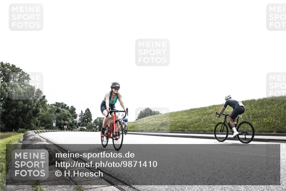 21.06.2026 - 29. Vierlanden-Triathlon H.Heesch http://msf.ph/oto/9871410 21.06.2026 10:36:08 Radfahren 376, 589 meine-sportfotos.de