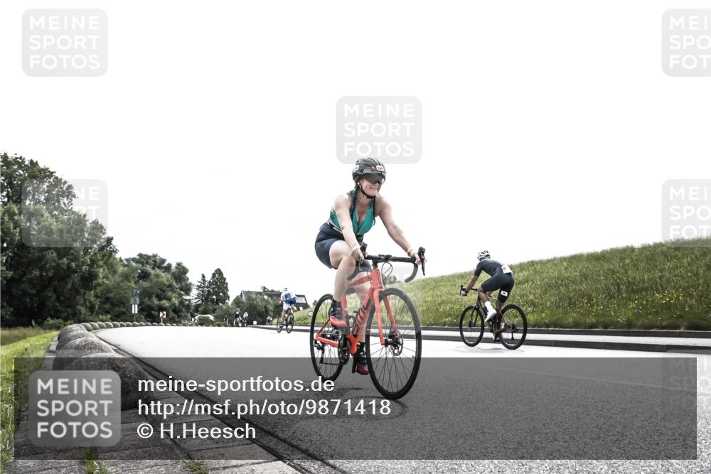 21.06.2026 - 29. Vierlanden-Triathlon H.Heesch http://msf.ph/oto/9871418 21.06.2026 10:36:09 Radfahren 376, 589 meine-sportfotos.de