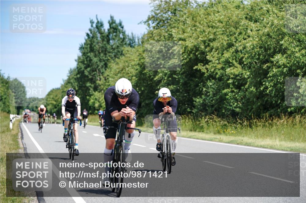 21.06.2026 - Viking Triathlon Michael Burmester http://msf.ph/oto/9871421 21.06.2026 12:40:04 Radfahren 47, 174, 242, 272, 325, 512, 524, 624 meine-sportfotos.de