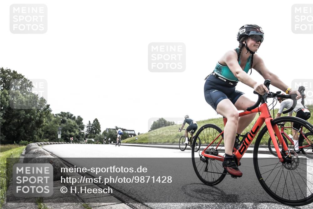 21.06.2026 - 29. Vierlanden-Triathlon H.Heesch http://msf.ph/oto/9871428 21.06.2026 10:36:09 Radfahren 376, 589 meine-sportfotos.de