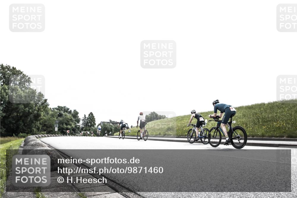 21.06.2026 - 29. Vierlanden-Triathlon H.Heesch http://msf.ph/oto/9871460 21.06.2026 10:36:10 Radfahren 376, 589 meine-sportfotos.de