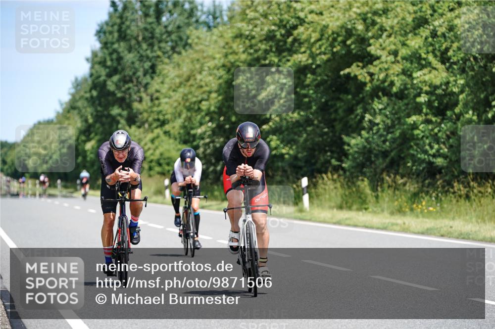 21.06.2026 - Viking Triathlon Michael Burmester http://msf.ph/oto/9871506 21.06.2026 12:40:33 Radfahren 143, 213, 285, 334, 345, 385, 394, 433, 515, 536, 568 meine-sportfotos.de