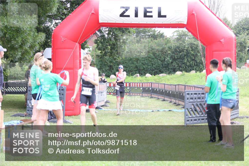 21.06.2026 - 29. Vierlanden-Triathlon Andreas Tolksdorf http://msf.ph/oto/9871518 21.06.2026 10:55:43 Ziel 339, 339 meine-sportfotos.de
