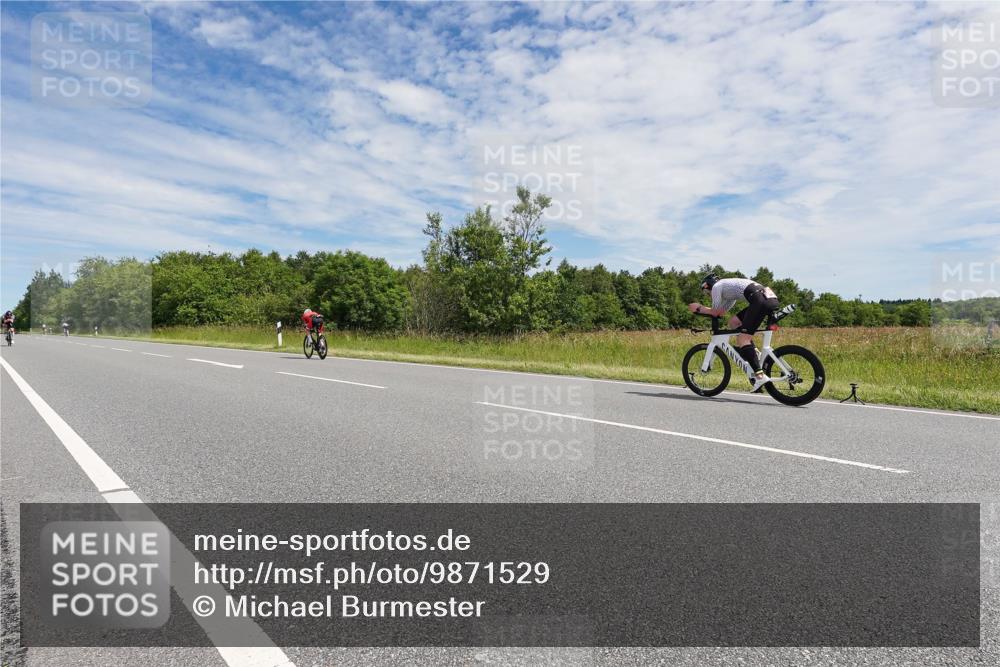 21.06.2026 - Viking Triathlon Michael Burmester http://msf.ph/oto/9871529 21.06.2026 12:20:15 Radfahren 133, 143, 372, 401 meine-sportfotos.de
