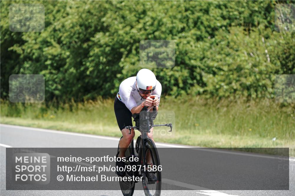 21.06.2026 - Viking Triathlon Michael Burmester http://msf.ph/oto/9871586 21.06.2026 12:40:53 Radfahren 40, 200, 213, 285, 332, 345, 404, 466, 498, 515, 566, 568, 604, 656 meine-sportfotos.de