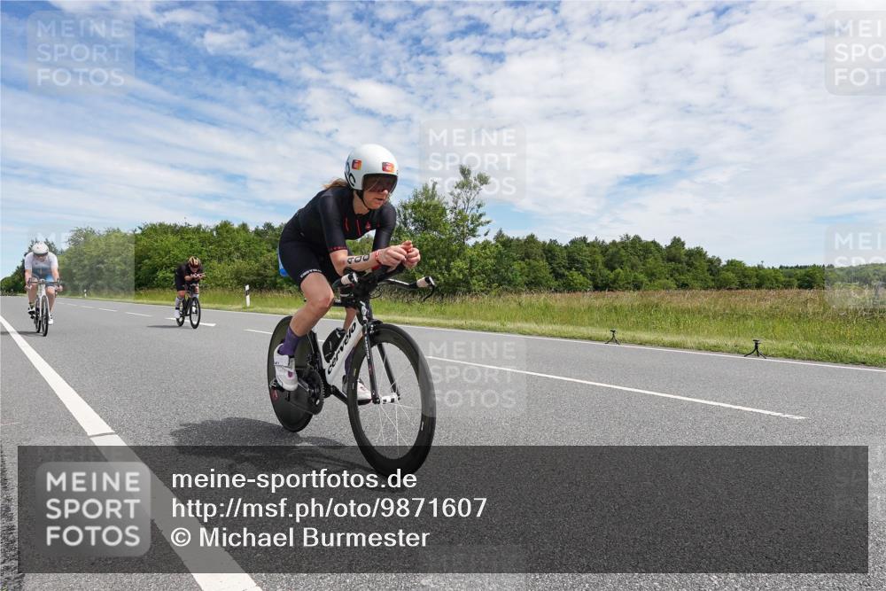 21.06.2026 - Viking Triathlon Michael Burmester http://msf.ph/oto/9871607 21.06.2026 12:21:03 Radfahren 13, 339, 375, 395, 400, 628, 643 meine-sportfotos.de