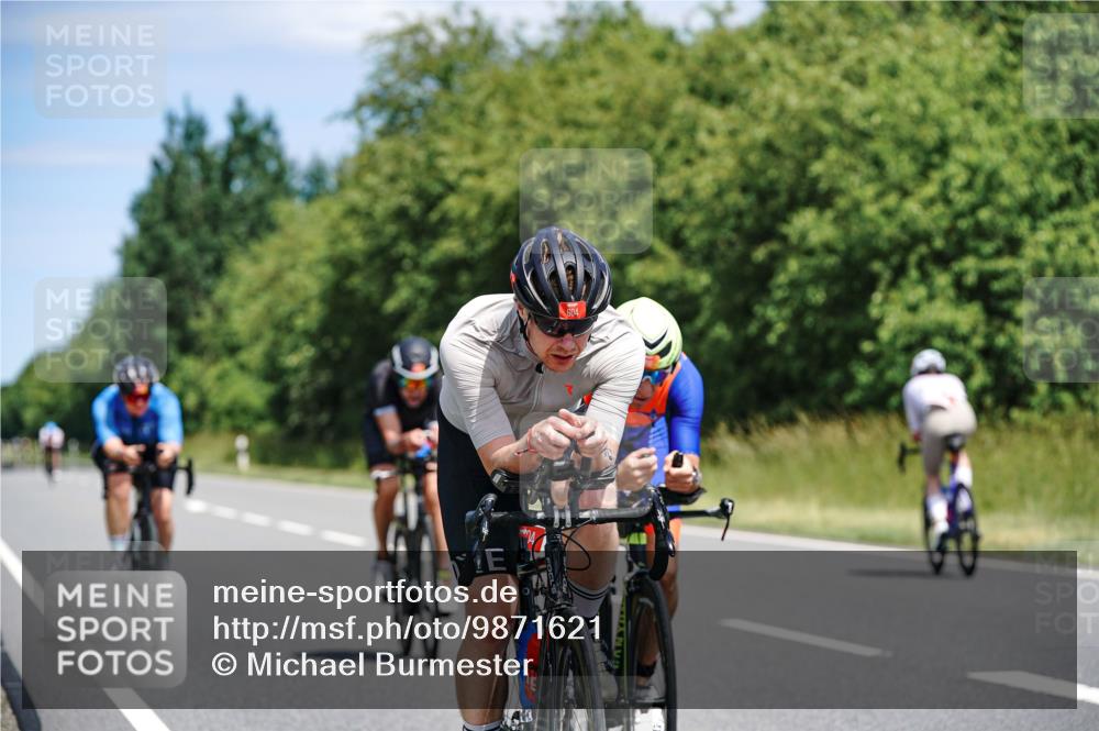 21.06.2026 - Viking Triathlon Michael Burmester http://msf.ph/oto/9871621 21.06.2026 12:40:59 Radfahren 40, 192, 200, 285, 332, 404, 466, 491, 498, 566, 568, 604, 656 meine-sportfotos.de