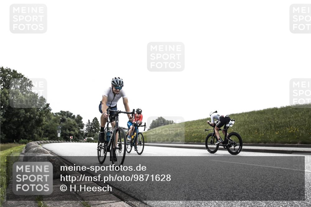 21.06.2026 - 29. Vierlanden-Triathlon H.Heesch http://msf.ph/oto/9871628 21.06.2026 10:37:51 Radfahren 20, 35, 67, 233 meine-sportfotos.de
