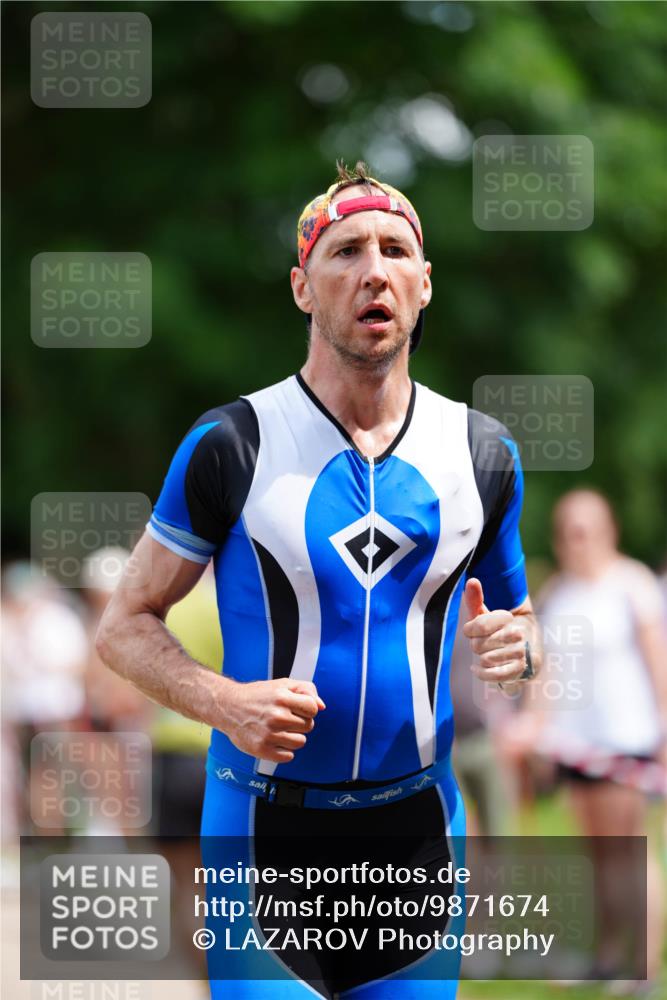 21.06.2026 - 29. Vierlanden-Triathlon LAZAROV Photography http://msf.ph/oto/9871674 21.06.2026 14:05:29 Laufen  meine-sportfotos.de