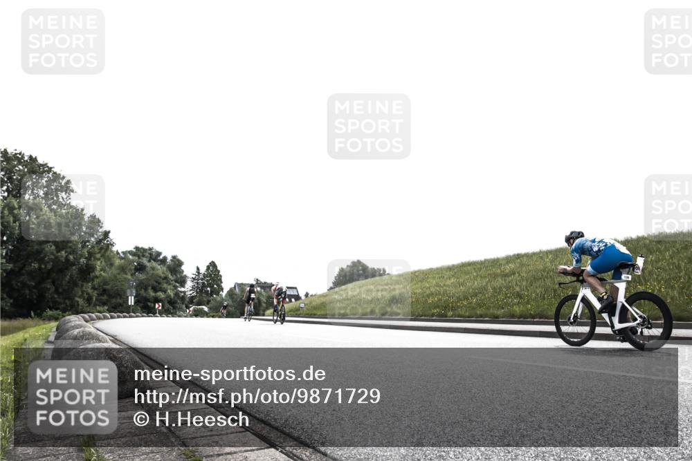 21.06.2026 - 29. Vierlanden-Triathlon H.Heesch http://msf.ph/oto/9871729 21.06.2026 10:38:39 Radfahren  meine-sportfotos.de