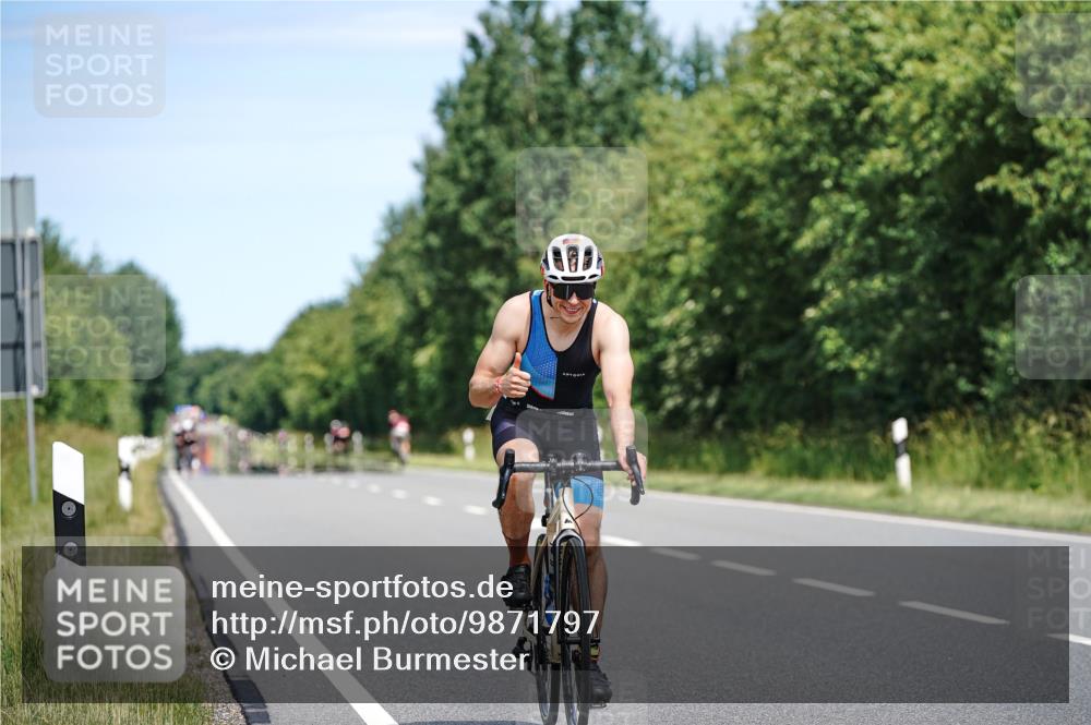 21.06.2026 - Viking Triathlon Michael Burmester http://msf.ph/oto/9871797 21.06.2026 12:41:55 Radfahren 291, 291, 398, 417, 440, 523 meine-sportfotos.de