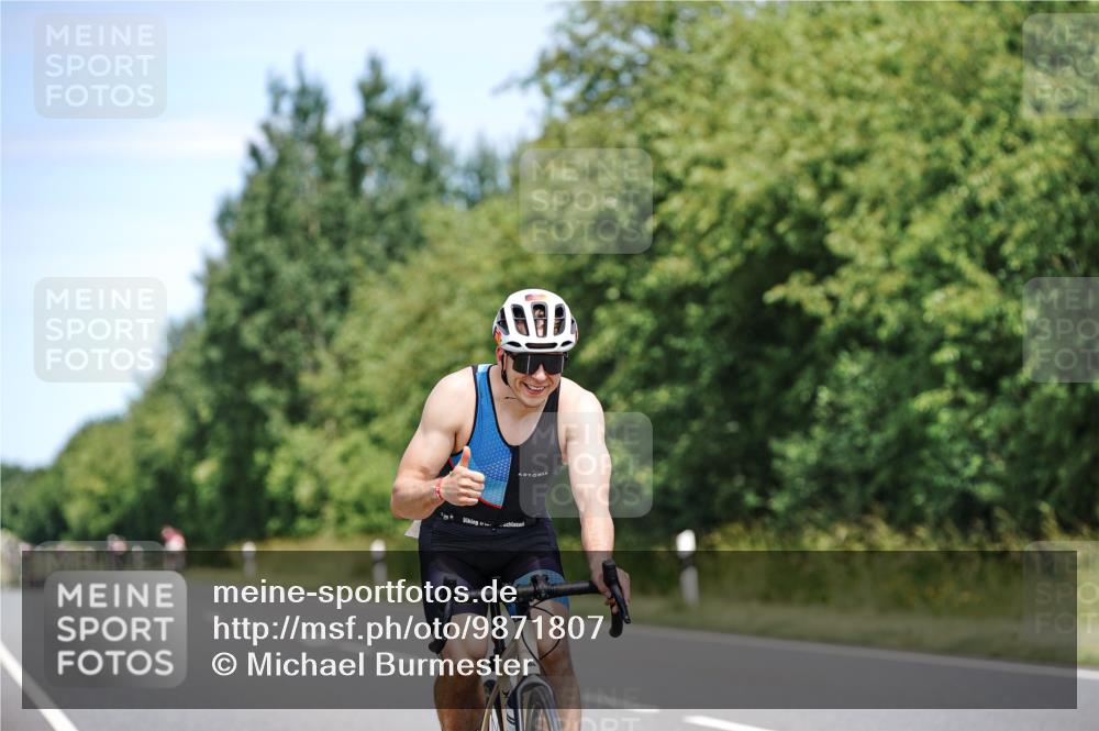 21.06.2026 - Viking Triathlon Michael Burmester http://msf.ph/oto/9871807 21.06.2026 12:41:56 Radfahren 291, 291, 339, 398, 417, 440, 523 meine-sportfotos.de