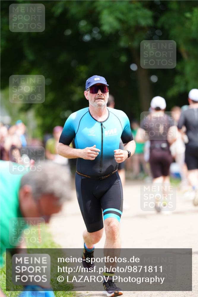 21.06.2026 - 29. Vierlanden-Triathlon LAZAROV Photography http://msf.ph/oto/9871811 21.06.2026 14:06:33 Laufen  meine-sportfotos.de