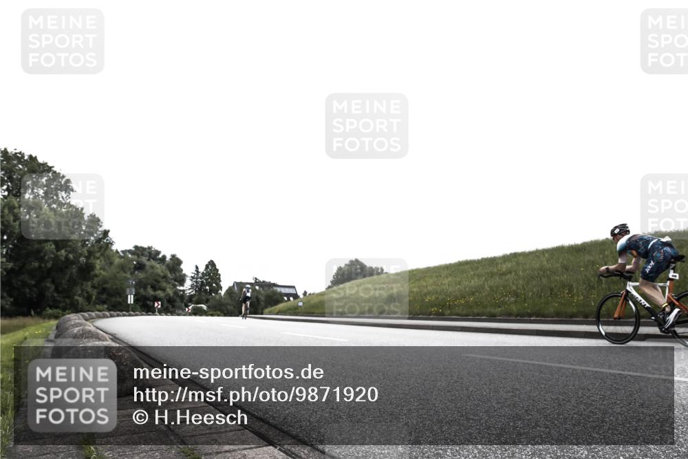 21.06.2026 - 29. Vierlanden-Triathlon H.Heesch http://msf.ph/oto/9871920 21.06.2026 10:42:29 Radfahren 5, 75, 147 meine-sportfotos.de