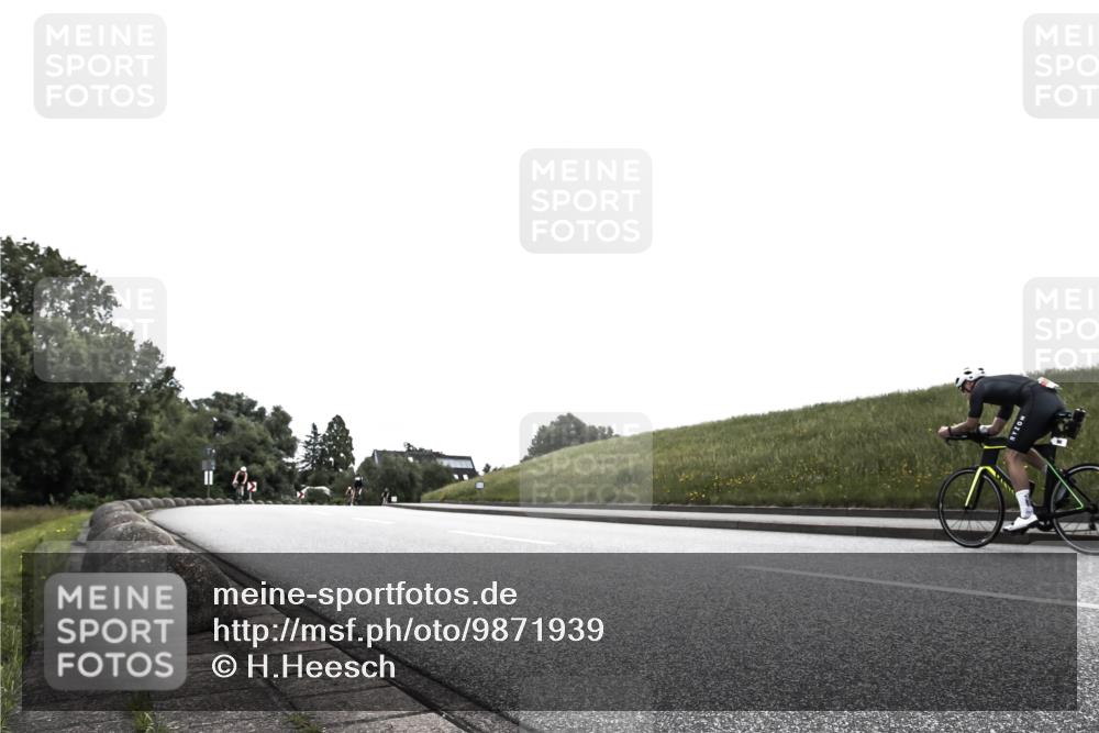 21.06.2026 - 29. Vierlanden-Triathlon H.Heesch http://msf.ph/oto/9871939 21.06.2026 10:42:41 Radfahren 44, 394 meine-sportfotos.de