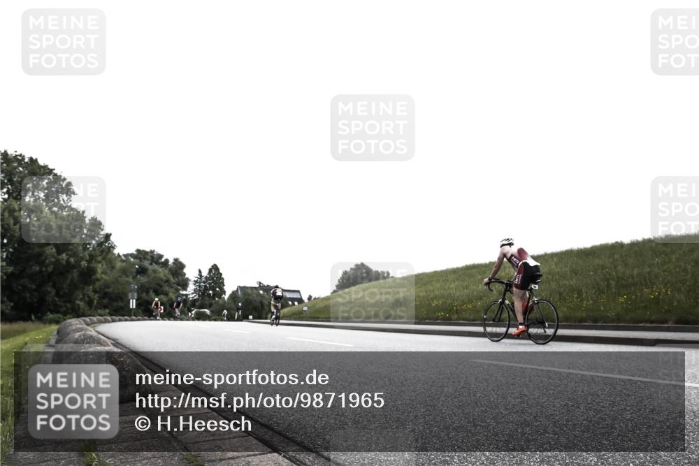 21.06.2026 - 29. Vierlanden-Triathlon H.Heesch http://msf.ph/oto/9871965 21.06.2026 10:42:46 Radfahren 91, 235 meine-sportfotos.de