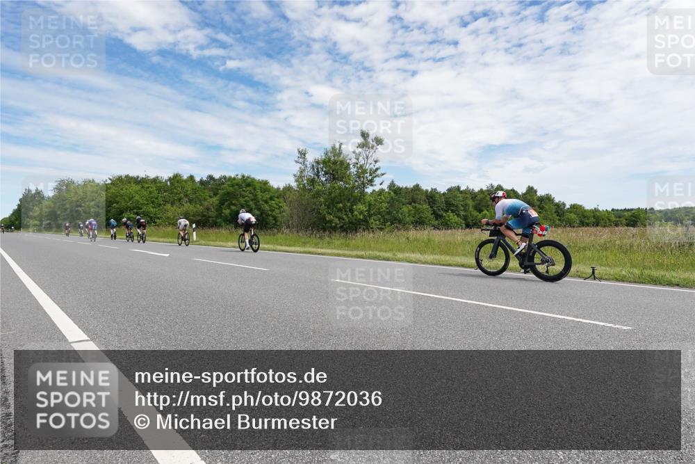21.06.2026 - Viking Triathlon Michael Burmester http://msf.ph/oto/9872036 21.06.2026 12:24:16 Radfahren 58, 164, 353, 357, 358, 534 meine-sportfotos.de