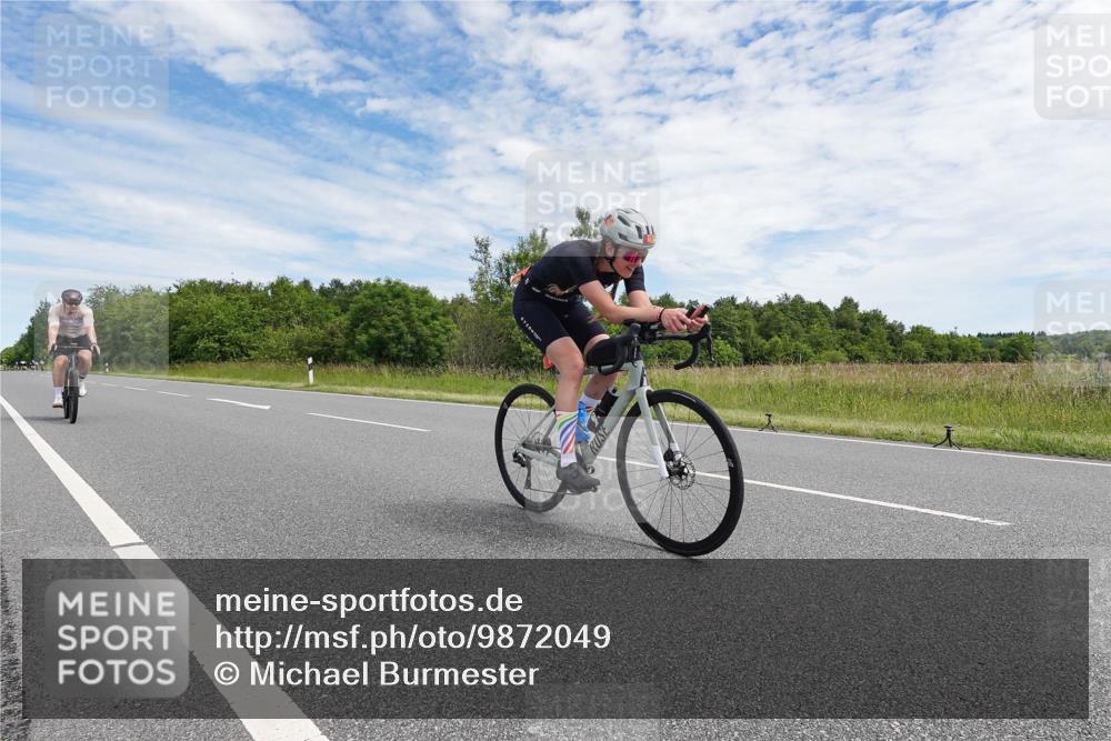 21.06.2026 - Viking Triathlon Michael Burmester http://msf.ph/oto/9872049 21.06.2026 12:24:27 Radfahren 164, 358, 362, 494, 660 meine-sportfotos.de