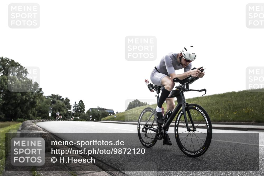 21.06.2026 - 29. Vierlanden-Triathlon H.Heesch http://msf.ph/oto/9872120 21.06.2026 10:44:06 Radfahren 109, 220, 228, 290, 357, 359 meine-sportfotos.de