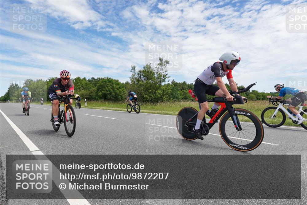 21.06.2026 - Viking Triathlon Michael Burmester http://msf.ph/oto/9872207 21.06.2026 12:25:57 Radfahren 139, 267, 276, 310, 509, 531, 635, 665, 666 meine-sportfotos.de