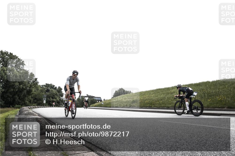 21.06.2026 - 29. Vierlanden-Triathlon H.Heesch http://msf.ph/oto/9872217 21.06.2026 10:44:51 Radfahren 34, 59, 191, 419, 452 meine-sportfotos.de