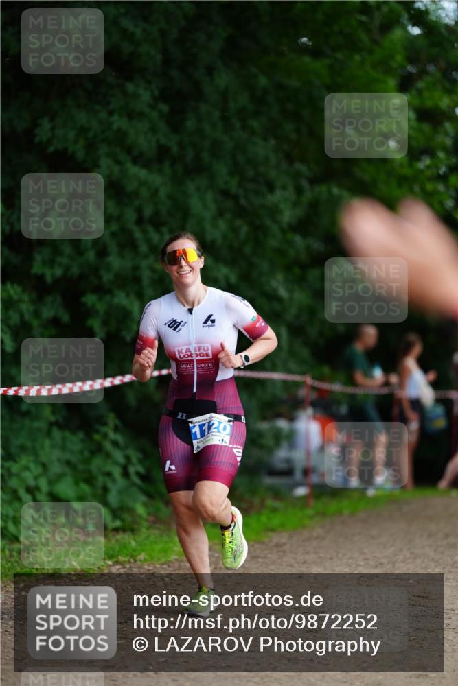 21.06.2026 - 29. Vierlanden-Triathlon LAZAROV Photography http://msf.ph/oto/9872252 21.06.2026 14:09:57 Laufen 23, 1120 meine-sportfotos.de