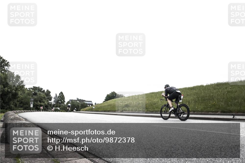 21.06.2026 - 29. Vierlanden-Triathlon H.Heesch http://msf.ph/oto/9872378 21.06.2026 12:13:42 Radfahren 764, 855 meine-sportfotos.de