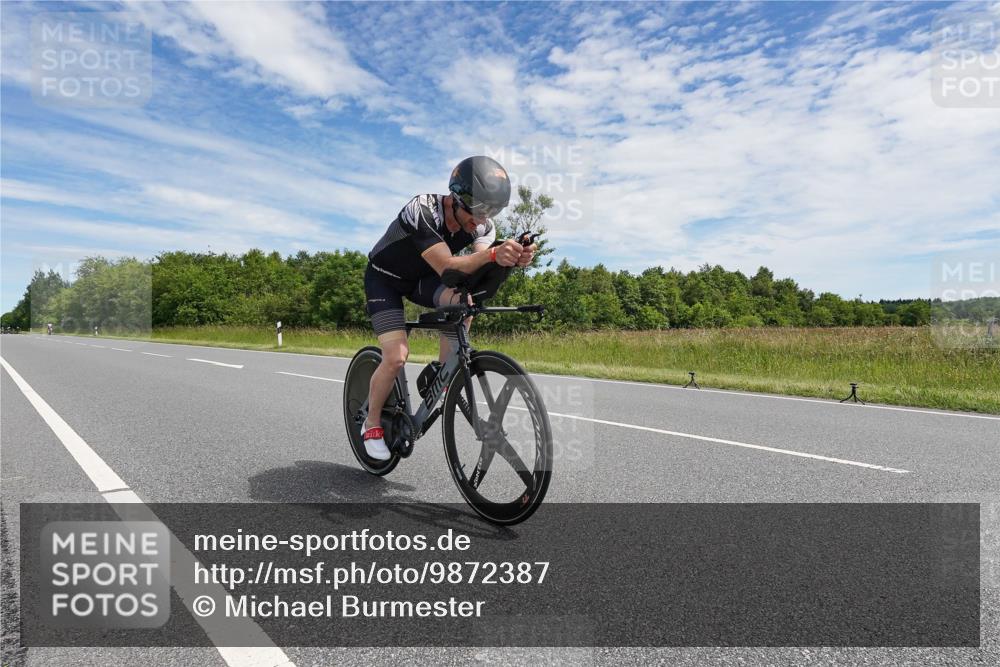 21.06.2026 - Viking Triathlon Michael Burmester http://msf.ph/oto/9872387 21.06.2026 12:28:04 Radfahren 124, 155, 257, 260, 269, 390, 545, 621 meine-sportfotos.de