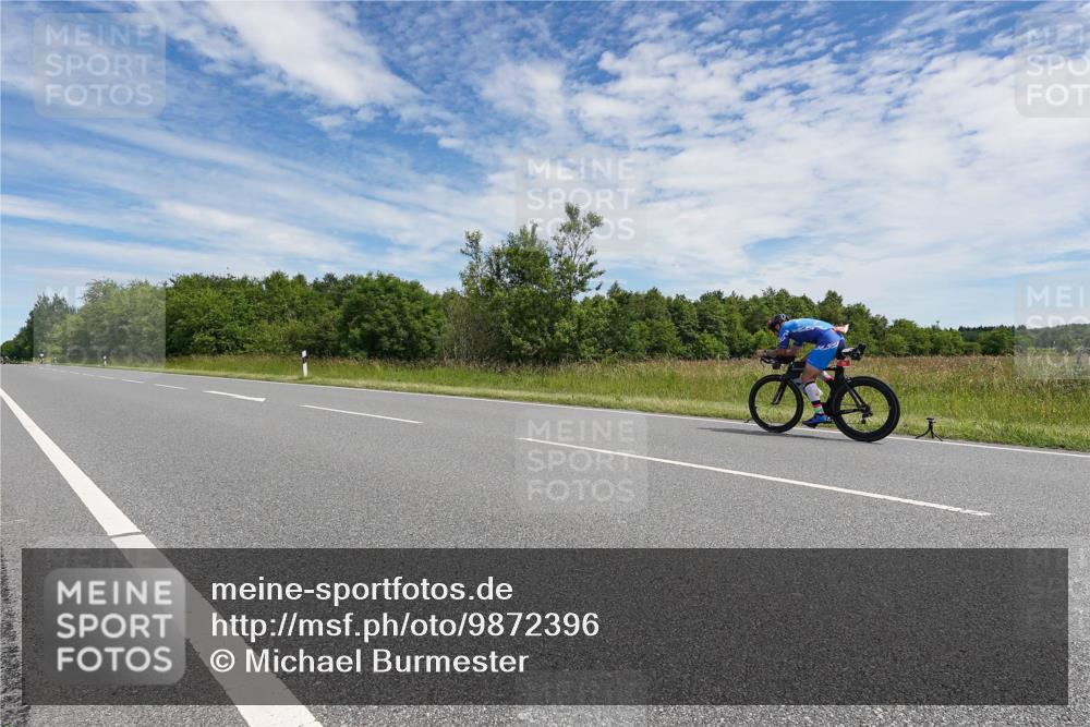 21.06.2026 - Viking Triathlon Michael Burmester http://msf.ph/oto/9872396 21.06.2026 12:28:06 Radfahren 124, 257, 260, 269, 390, 545, 621 meine-sportfotos.de