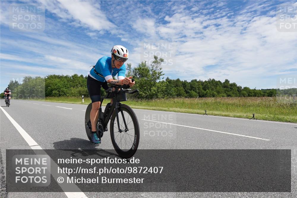 21.06.2026 - Viking Triathlon Michael Burmester http://msf.ph/oto/9872407 21.06.2026 12:28:26 Radfahren 57, 326, 438, 438, 621 meine-sportfotos.de
