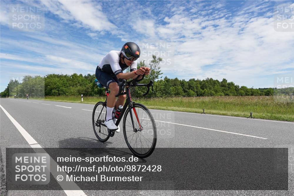 21.06.2026 - Viking Triathlon Michael Burmester http://msf.ph/oto/9872428 21.06.2026 12:28:44 Radfahren 89, 189, 317, 438, 460, 484 meine-sportfotos.de