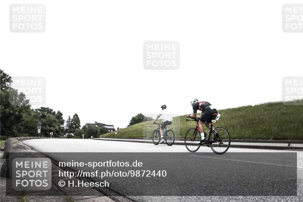 21.06.2026 - 29. Vierlanden-Triathlon H.Heesch http://msf.ph/oto/9872440 21.06.2026 12:15:20 Radfahren 695, 733 meine-sportfotos.de