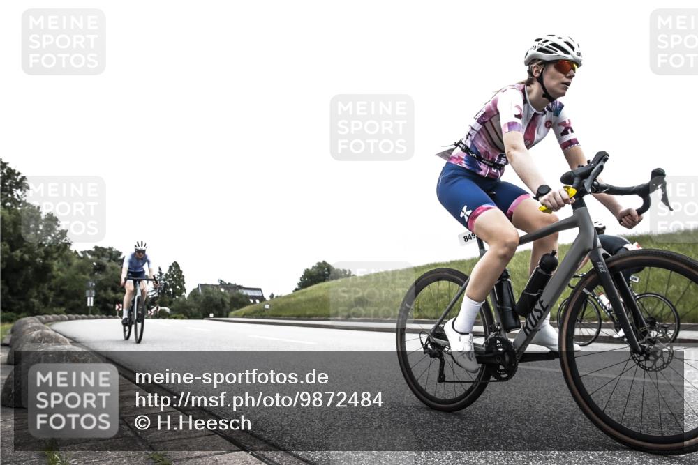 21.06.2026 - 29. Vierlanden-Triathlon H.Heesch http://msf.ph/oto/9872484 21.06.2026 12:15:34 Radfahren 842, 849, 874 meine-sportfotos.de