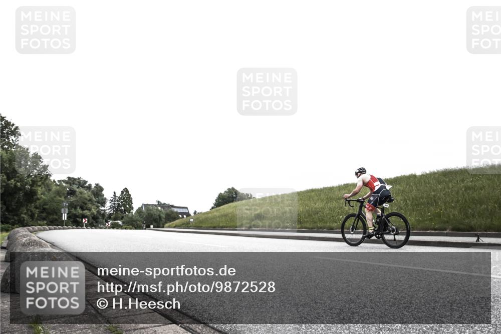 21.06.2026 - 29. Vierlanden-Triathlon H.Heesch http://msf.ph/oto/9872528 21.06.2026 12:16:26 Radfahren 771 meine-sportfotos.de