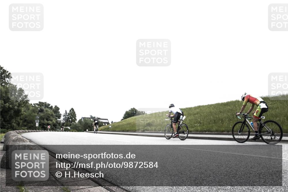 21.06.2026 - 29. Vierlanden-Triathlon H.Heesch http://msf.ph/oto/9872584 21.06.2026 12:18:06 Radfahren 630 meine-sportfotos.de