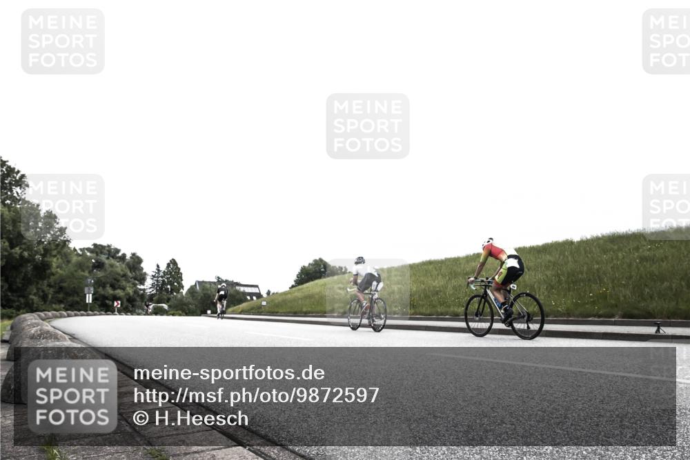 21.06.2026 - 29. Vierlanden-Triathlon H.Heesch http://msf.ph/oto/9872597 21.06.2026 12:18:06 Radfahren 630 meine-sportfotos.de