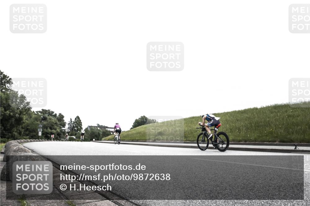 21.06.2026 - 29. Vierlanden-Triathlon H.Heesch http://msf.ph/oto/9872638 21.06.2026 12:18:20 Radfahren  meine-sportfotos.de