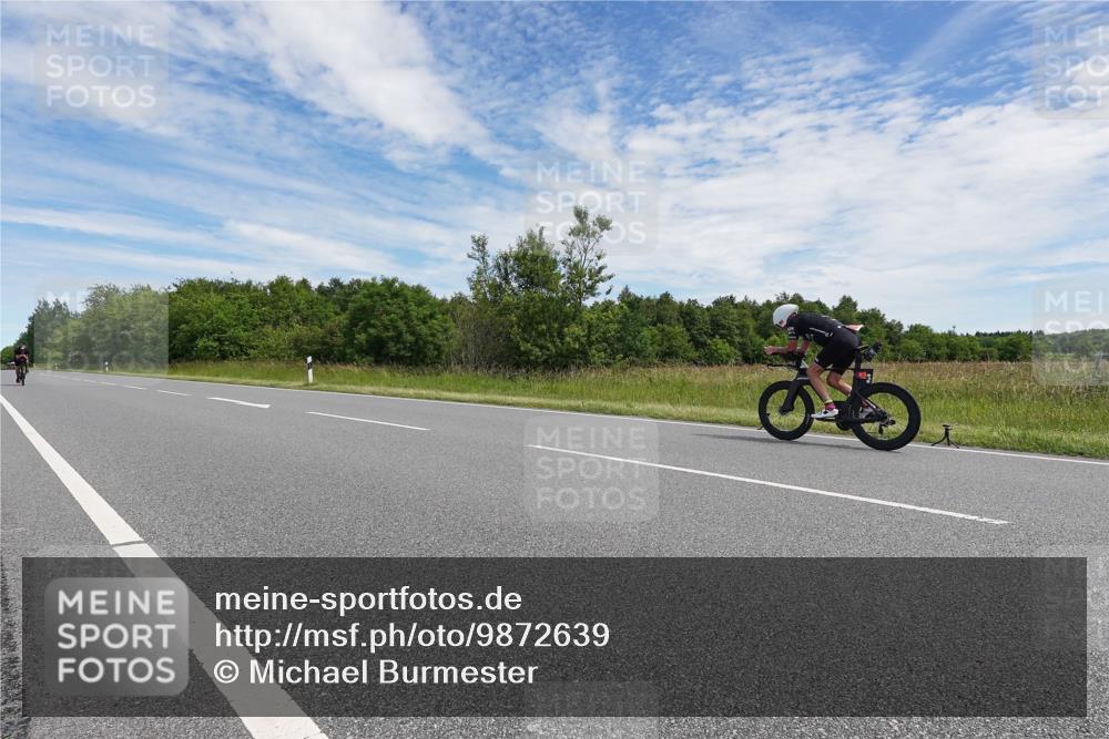 21.06.2026 - Viking Triathlon Michael Burmester http://msf.ph/oto/9872639 21.06.2026 12:31:29 Radfahren 151, 315, 446 meine-sportfotos.de