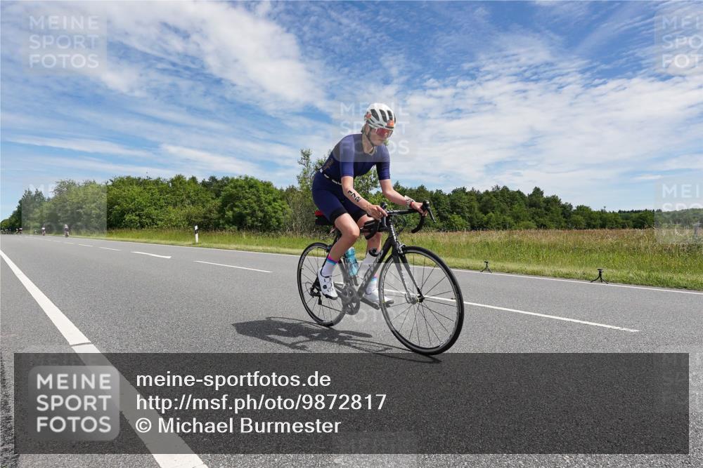 21.06.2026 - Viking Triathlon Michael Burmester http://msf.ph/oto/9872817 21.06.2026 12:33:14 Radfahren 122, 172, 237, 274, 403, 450, 642 meine-sportfotos.de