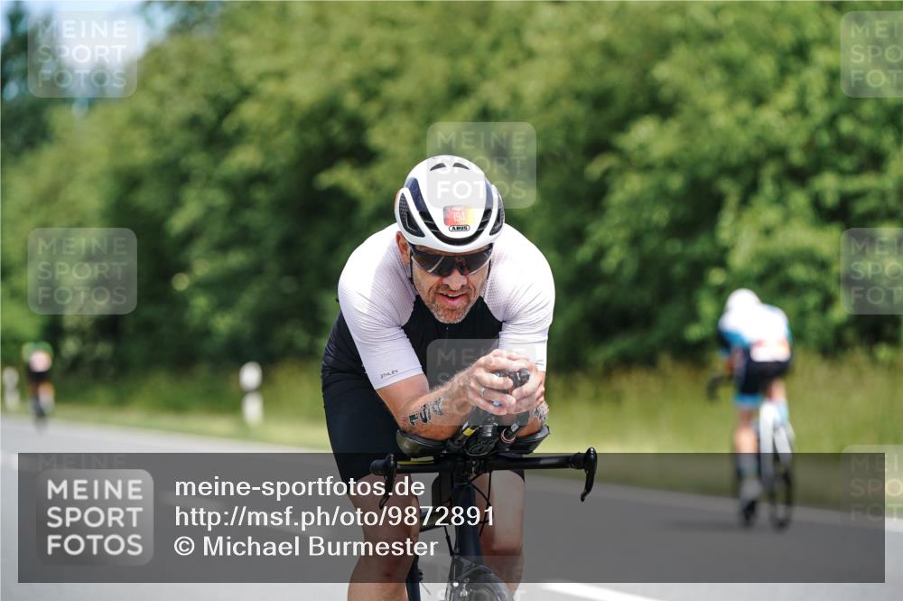 21.06.2026 - Viking Triathlon Michael Burmester http://msf.ph/oto/9872891 21.06.2026 12:46:02 Radfahren 205, 238, 352, 352, 421, 442, 561 meine-sportfotos.de