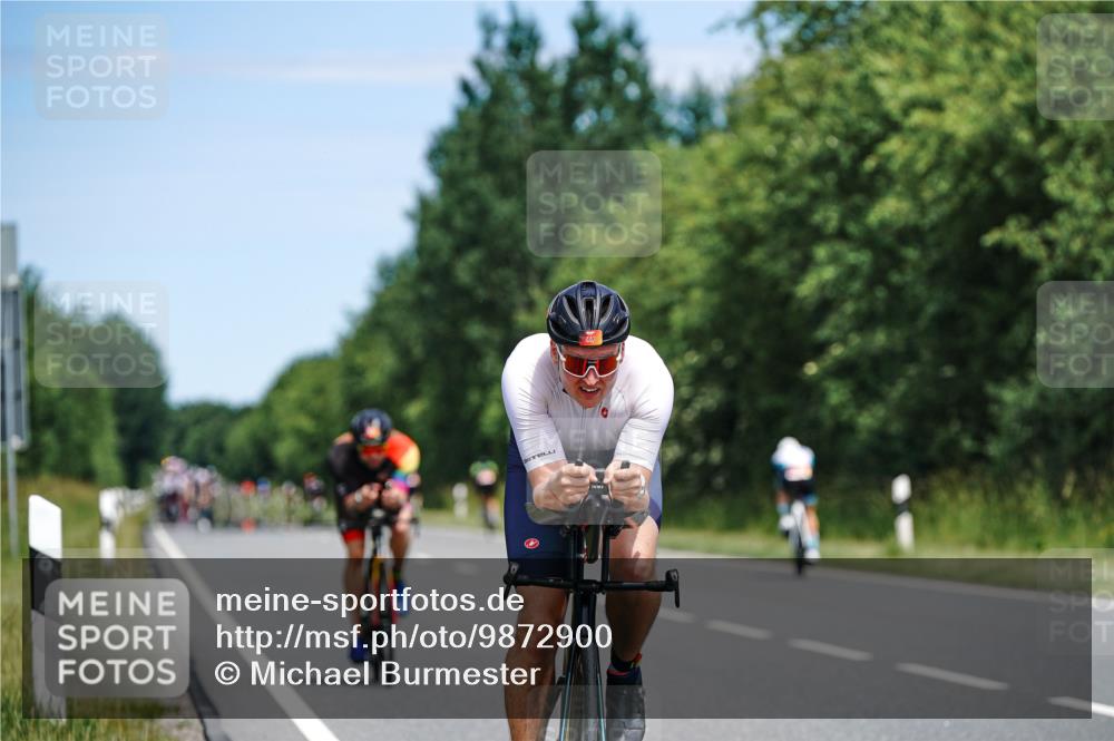 21.06.2026 - Viking Triathlon Michael Burmester http://msf.ph/oto/9872900 21.06.2026 12:46:06 Radfahren 238, 352, 352, 439, 442, 561 meine-sportfotos.de