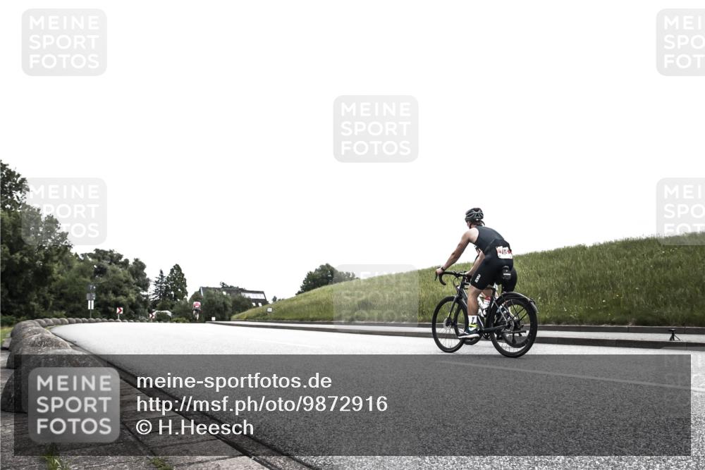 21.06.2026 - 29. Vierlanden-Triathlon H.Heesch http://msf.ph/oto/9872916 21.06.2026 12:25:32 Radfahren  meine-sportfotos.de