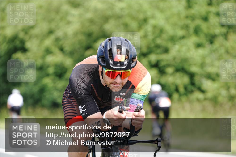 21.06.2026 - Viking Triathlon Michael Burmester http://msf.ph/oto/9872927 21.06.2026 12:46:09 Radfahren 238, 352, 352, 439, 442, 457, 561 meine-sportfotos.de