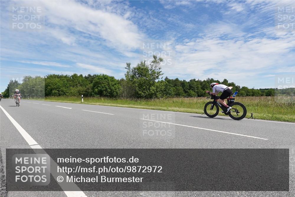 21.06.2026 - Viking Triathlon Michael Burmester http://msf.ph/oto/9872972 21.06.2026 12:35:31 Radfahren 153, 195, 245, 335, 377, 511, 521 meine-sportfotos.de