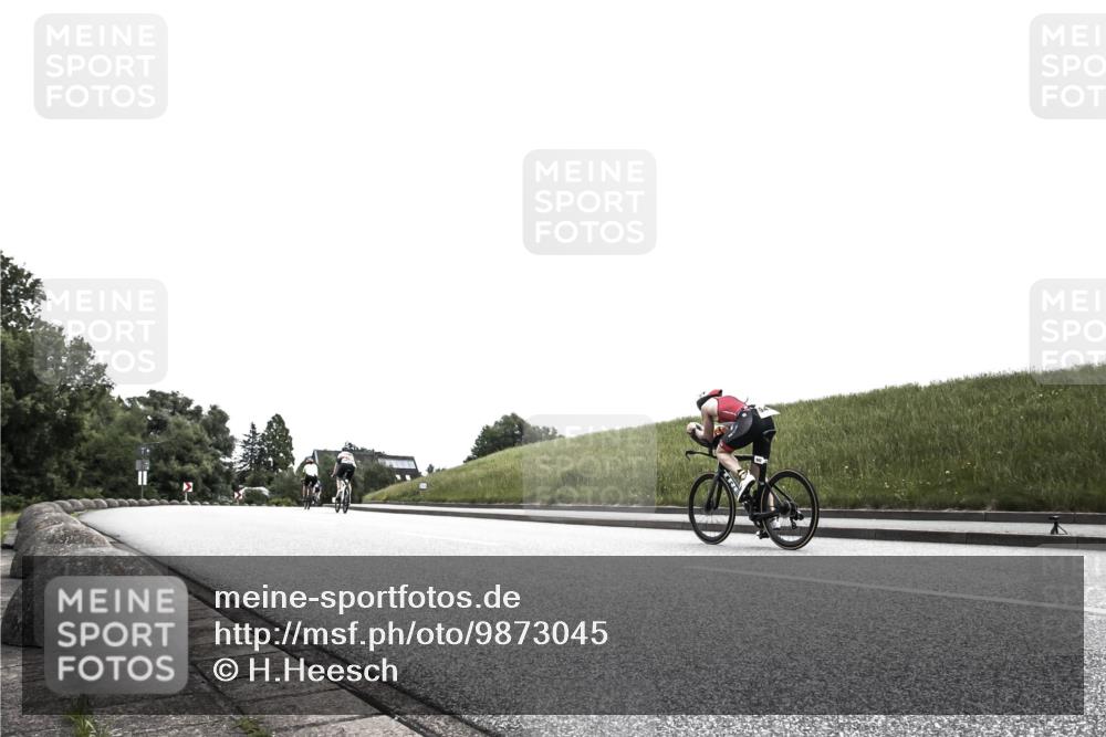 21.06.2026 - 29. Vierlanden-Triathlon H.Heesch http://msf.ph/oto/9873045 21.06.2026 12:27:22 Radfahren 17 meine-sportfotos.de